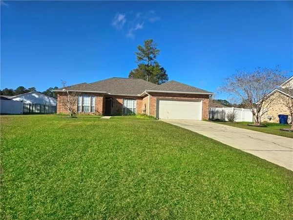 $2,500 | 407 East Redbud Drive, Slidell, LA 70458