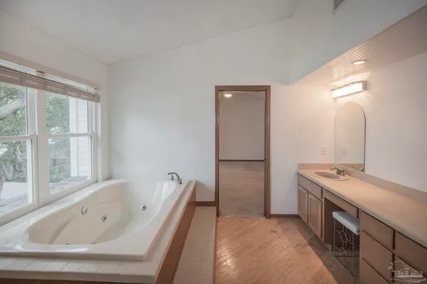 $1,000,000 | 16298 North Shore Drive, Pensacola, FL 32507