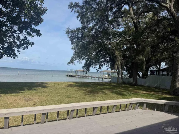 $1,000,000 | 16298 North Shore Drive, Pensacola, FL 32507