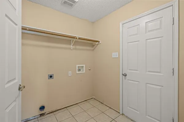$305,000 | 105 Thoroughbred Drive, Krum, TX 76249