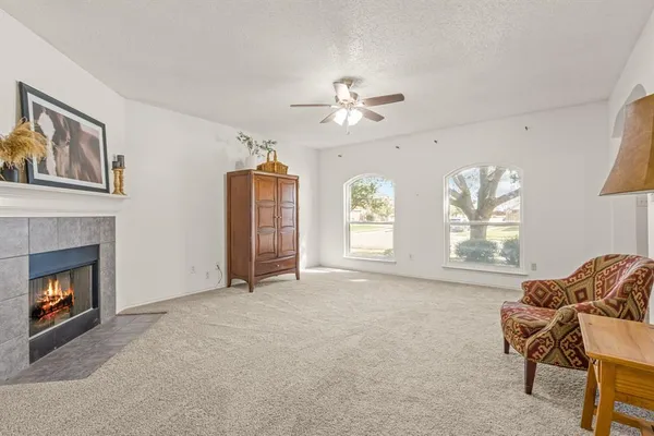 $305,000 | 105 Thoroughbred Drive, Krum, TX 76249