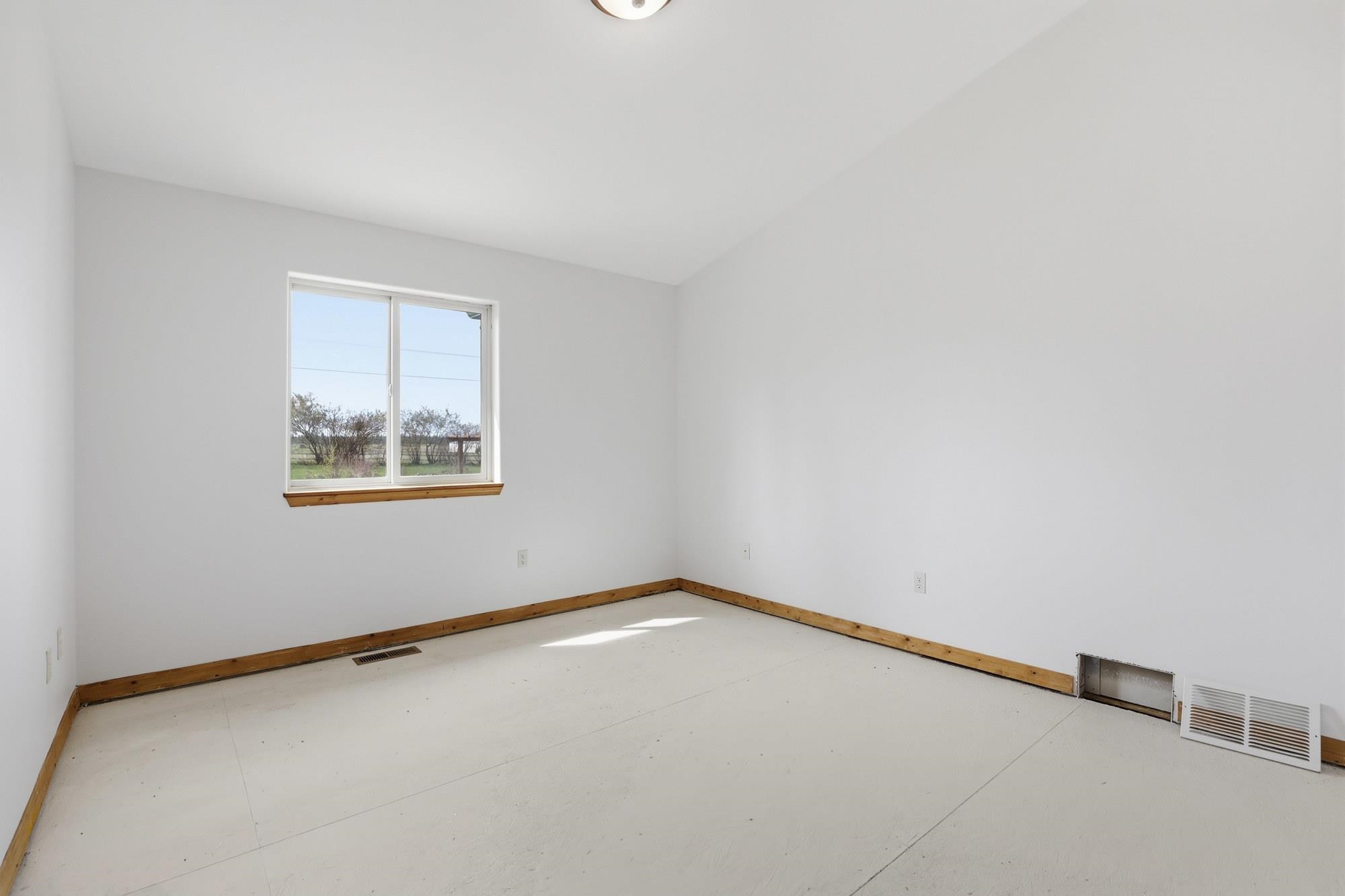 17543 South Smythe Road Spokane, WA 99224 - Photo 16 of 49