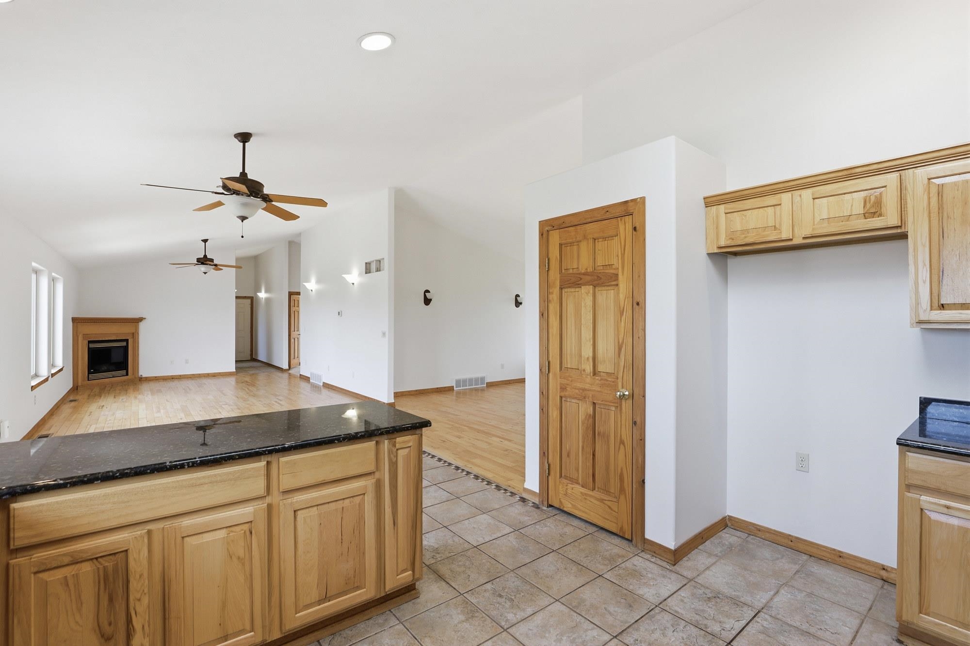 17543 South Smythe Road Spokane, WA 99224 - Photo 10 of 49