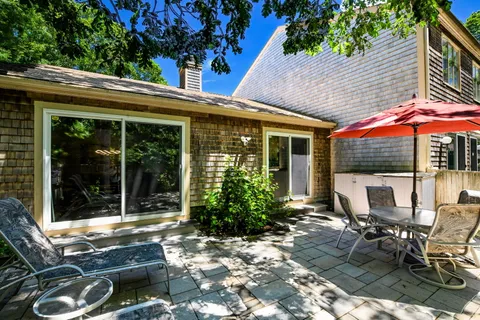 $725,000 | 96 Shoreland Path, Unit 96, Teaticket, MA 02536