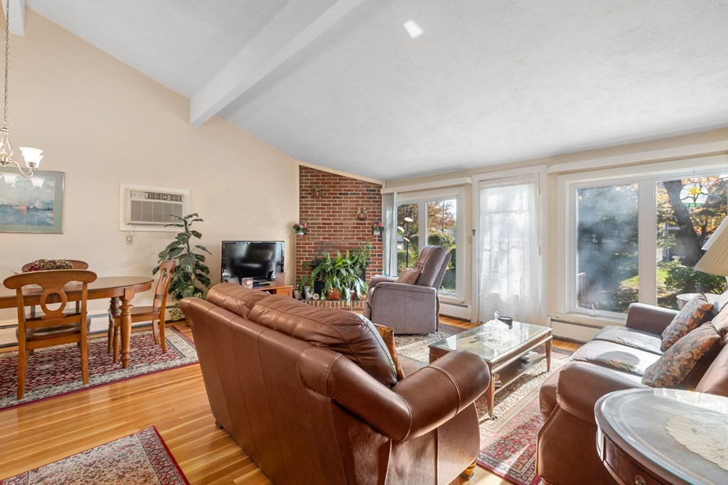 2 Richards Road Beverly, MA 01915 - Photo 8 of 42 Gallery Image 8