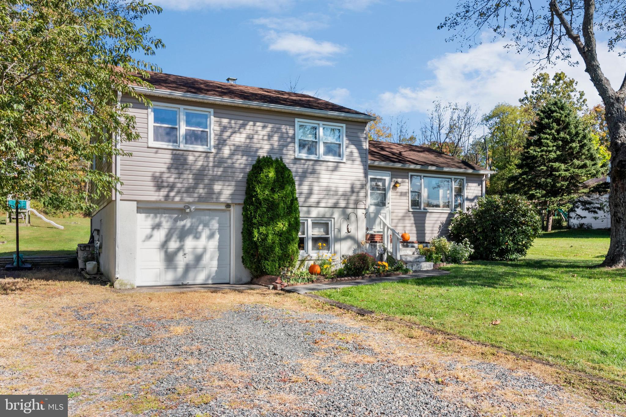 47 Duane Road Doylestown, PA 18901 - Photo 1 of 25