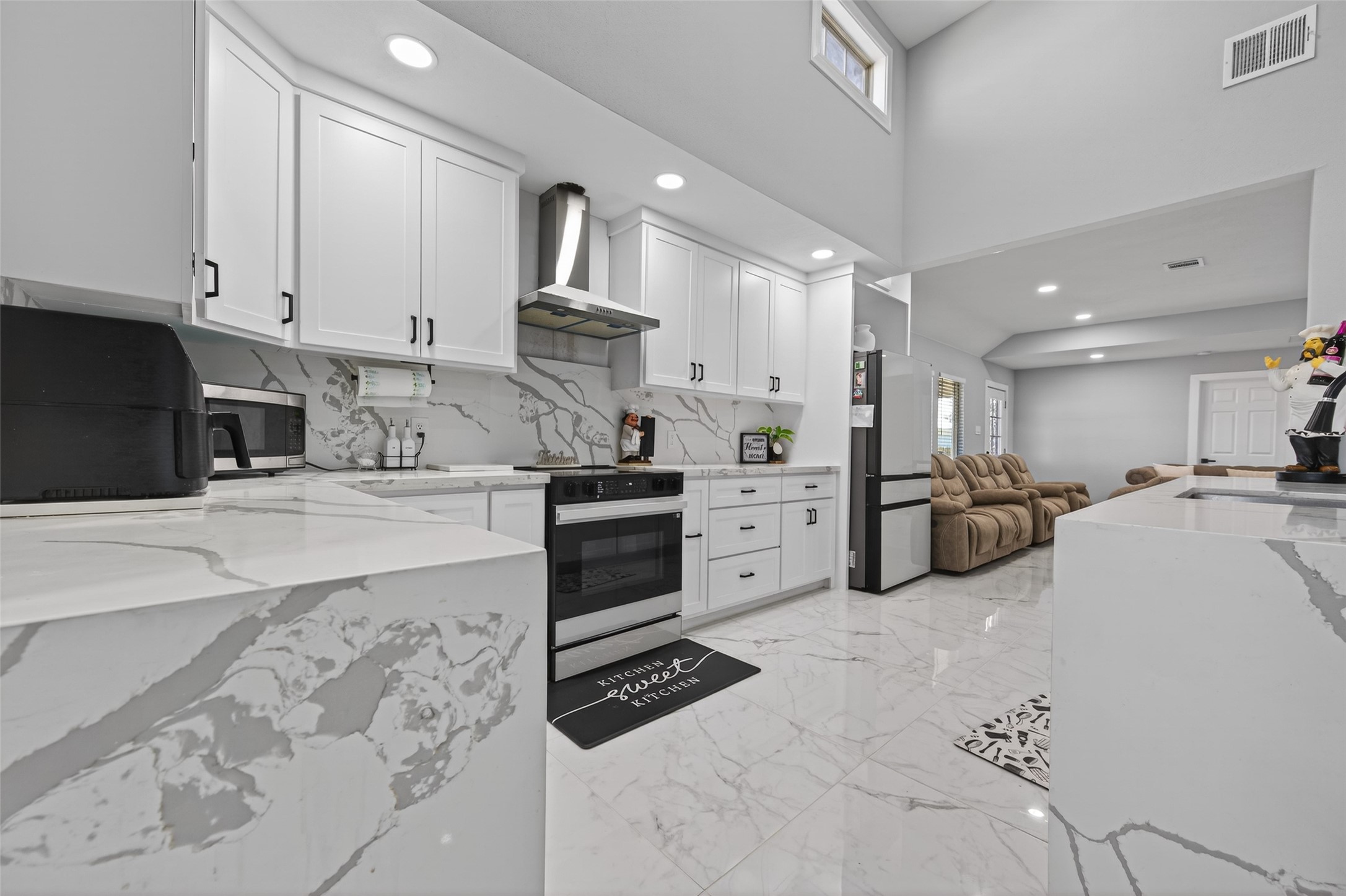 16320 Cadwin Court Conroe, TX 77303 - Photo 10 of 45