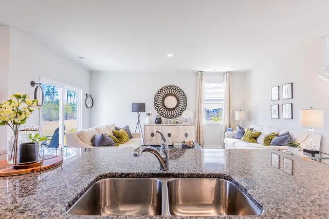 $466,705 | 318 Willow Run Drive, Summerville, SC 29486