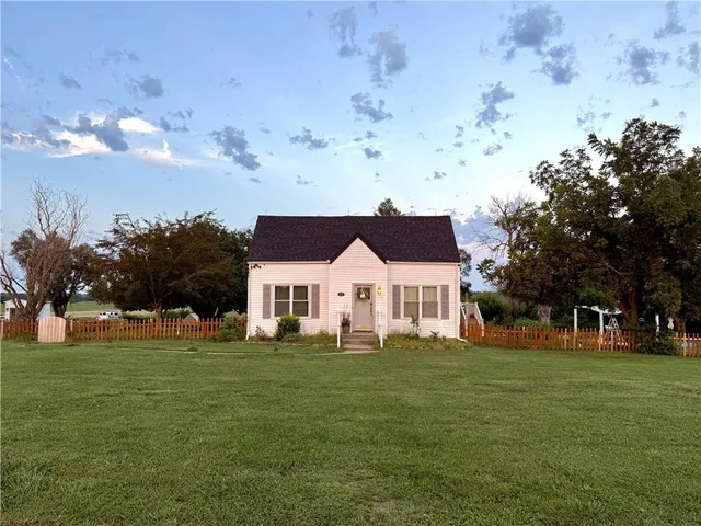 $347,500 | 231 Southwest 951st Road, Holden, MO 64040