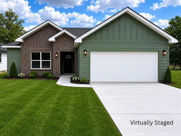 $2,300 | 923 Putman Street, Sulphur Springs, TX 75482