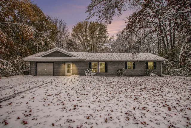 $329,900 | 1230 Thomson Road, Niles, MI 49120