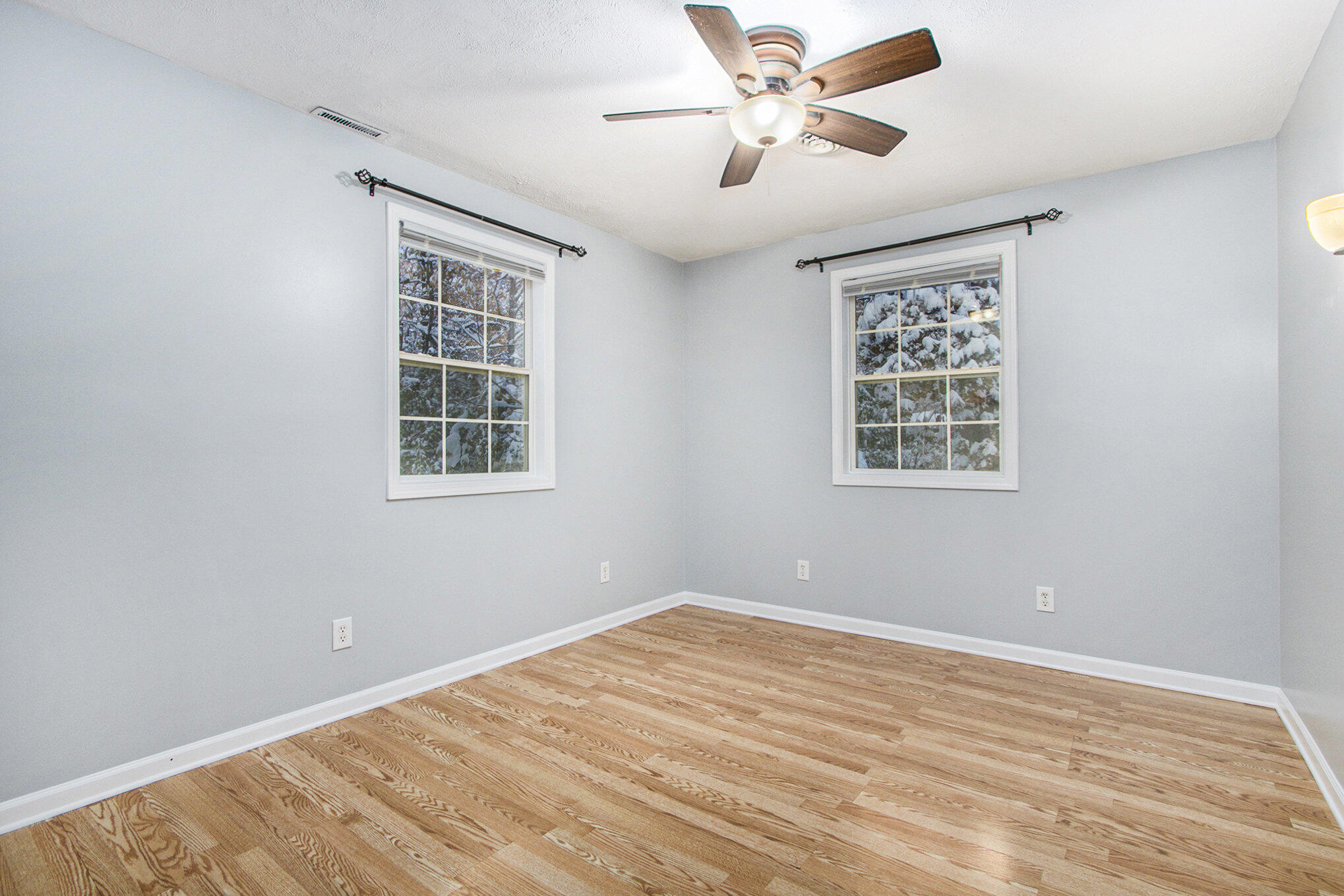 1230 Thomson Road Niles, MI 49120 - Photo 17 of 44 014_img_4192_424