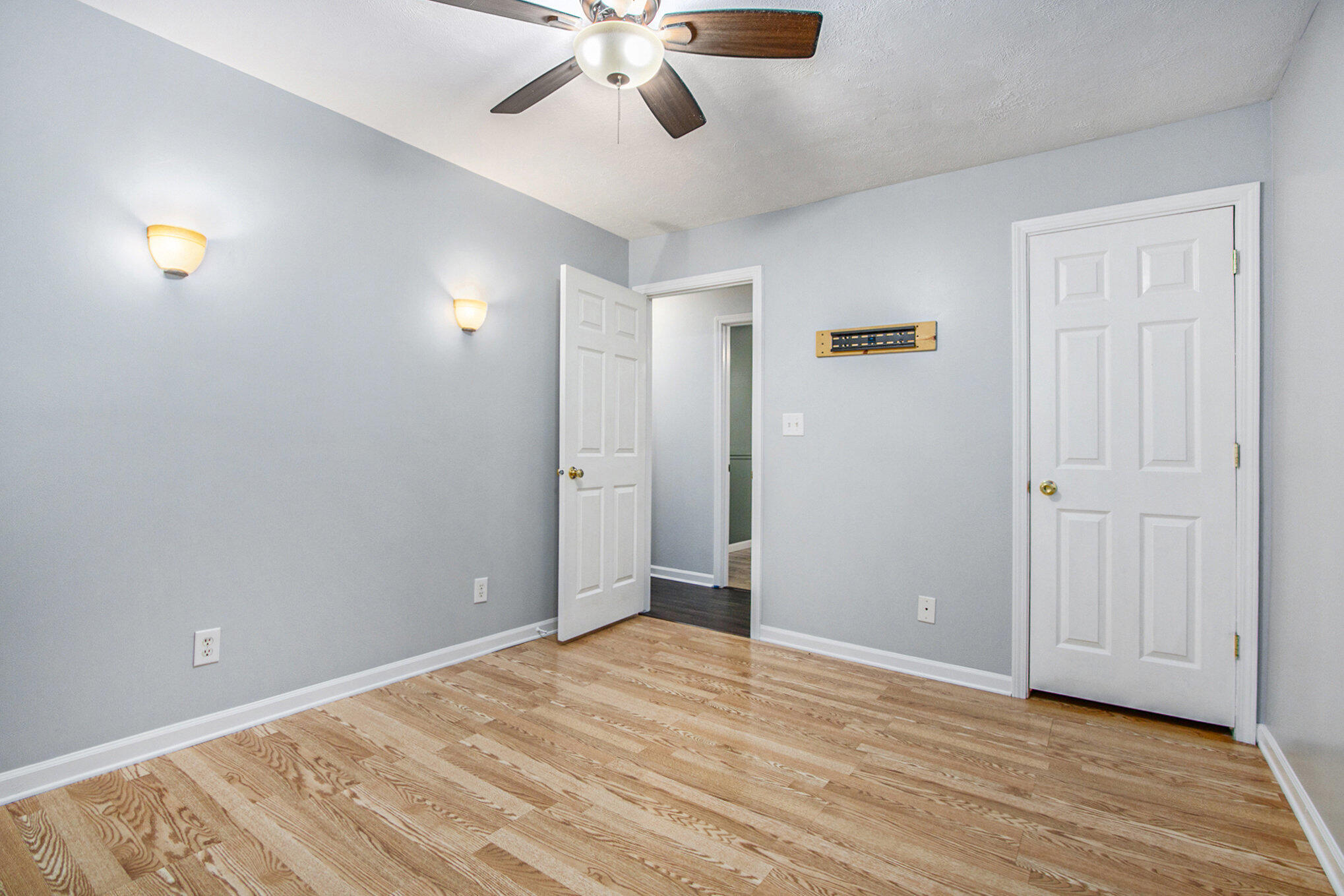 1230 Thomson Road Niles, MI 49120 - Photo 18 of 44 015_img_4194_400