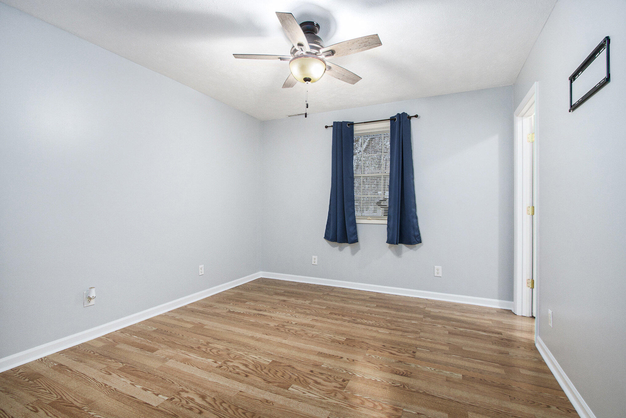 1230 Thomson Road Niles, MI 49120 - Photo 23 of 44 020_img_4182_544