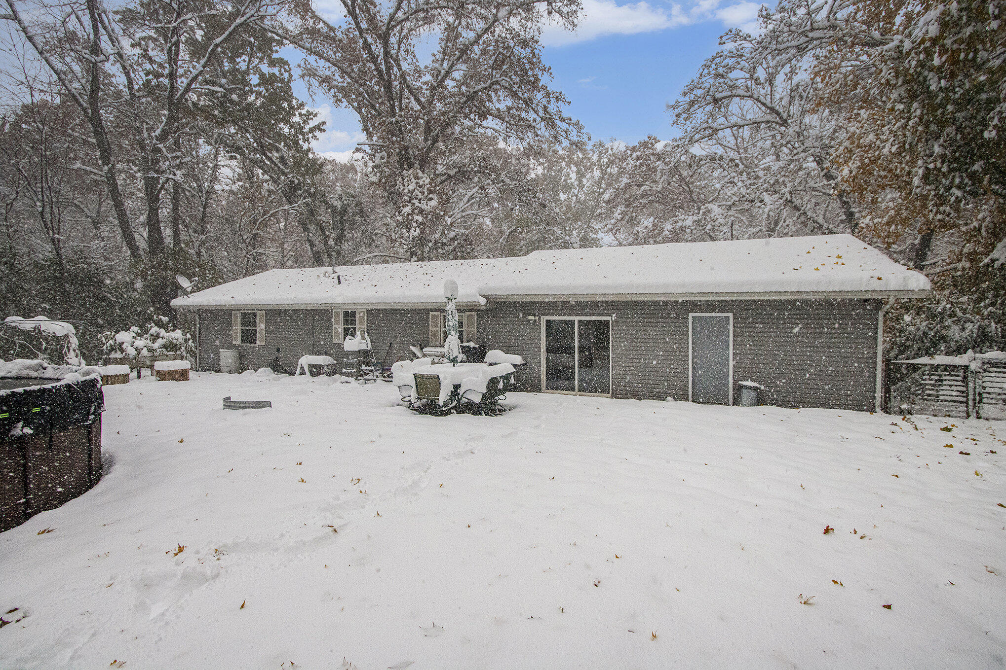 1230 Thomson Road Niles, MI 49120 - Photo 26 of 44 023_img_4149_374