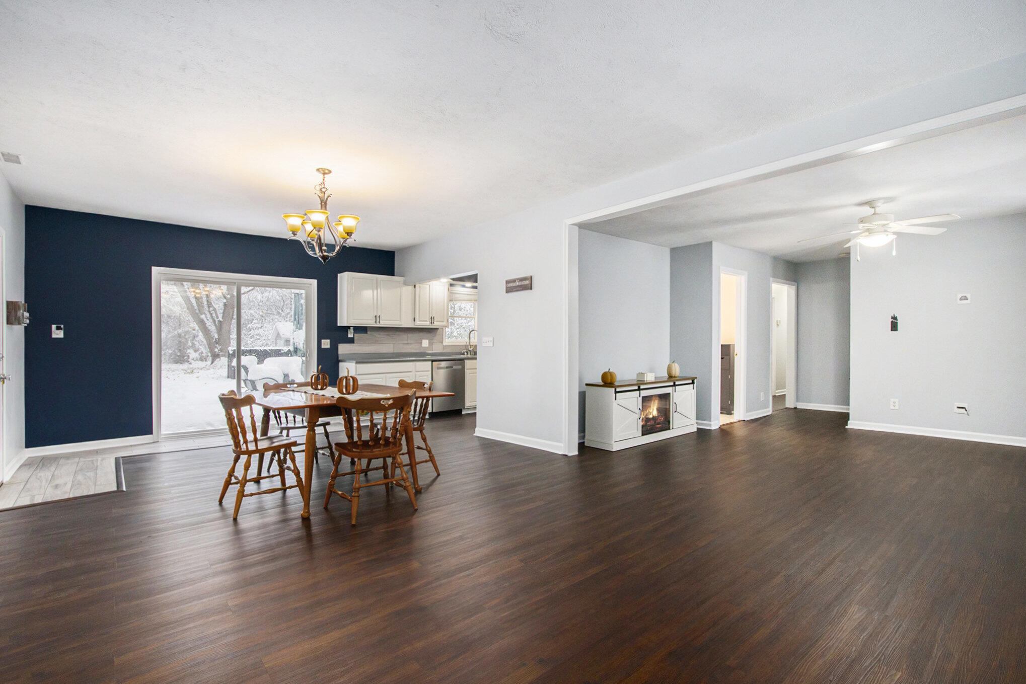 1230 Thomson Road Niles, MI 49120 - Photo 9 of 44 006_img_4156_557