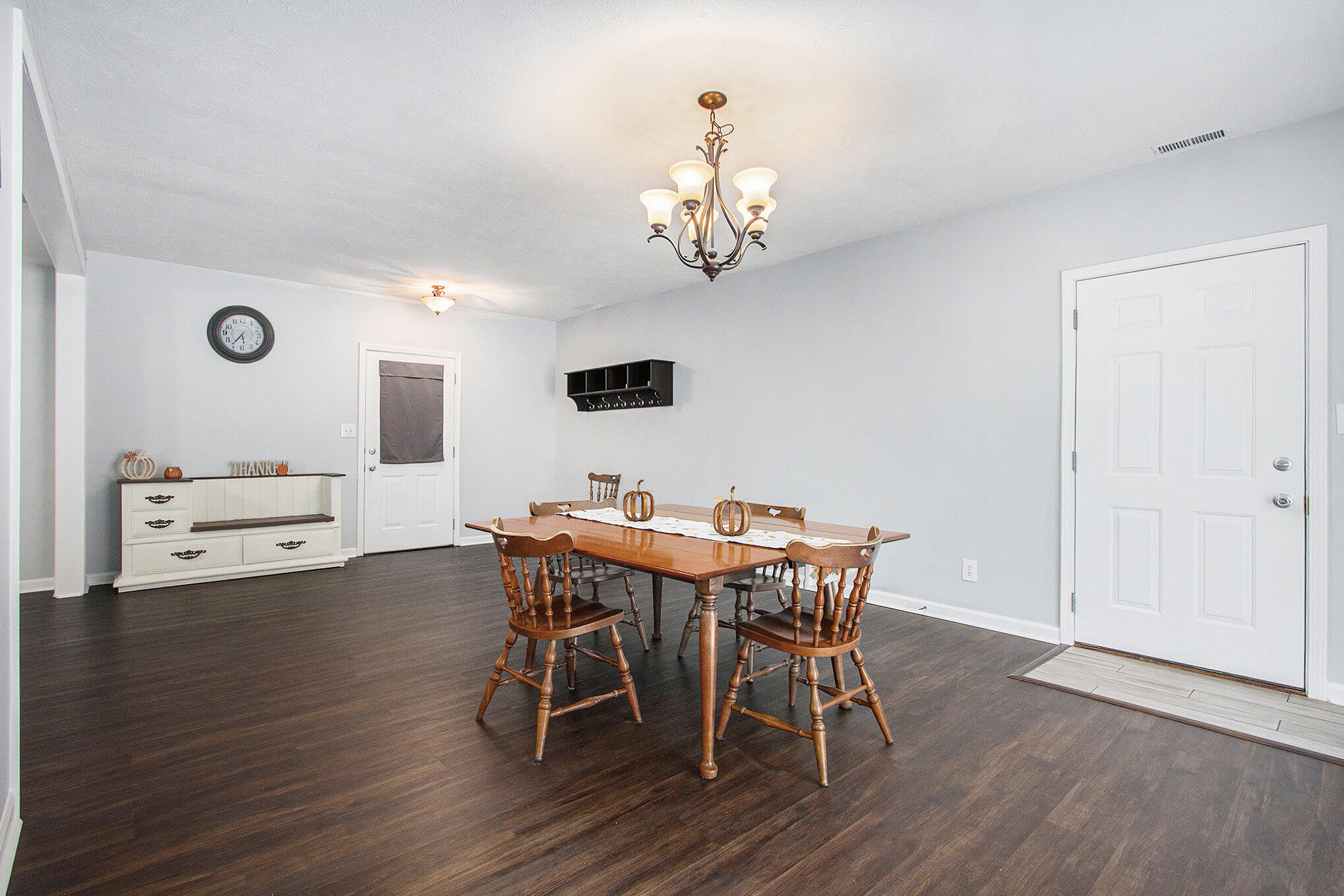 1230 Thomson Road Niles, MI 49120 - Photo 10 of 44 007_img_4158_91