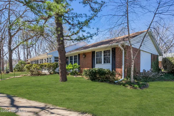 $235,000 | 500 B Thornbury Court, Unit B, Lakewood, NJ 08701