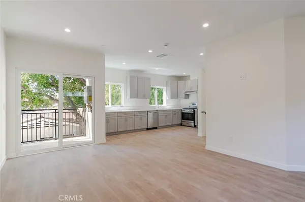 $4,450 | 1961 Waltonia Drive, Unit 102, Montrose, CA 91020