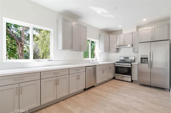 $4,450 | 1961 Waltonia Drive, Unit 102, Montrose, CA 91020