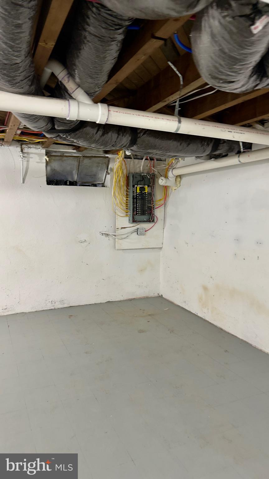 2319 Fairview Avenue Reading, PA 19606 - Photo 42 of 58