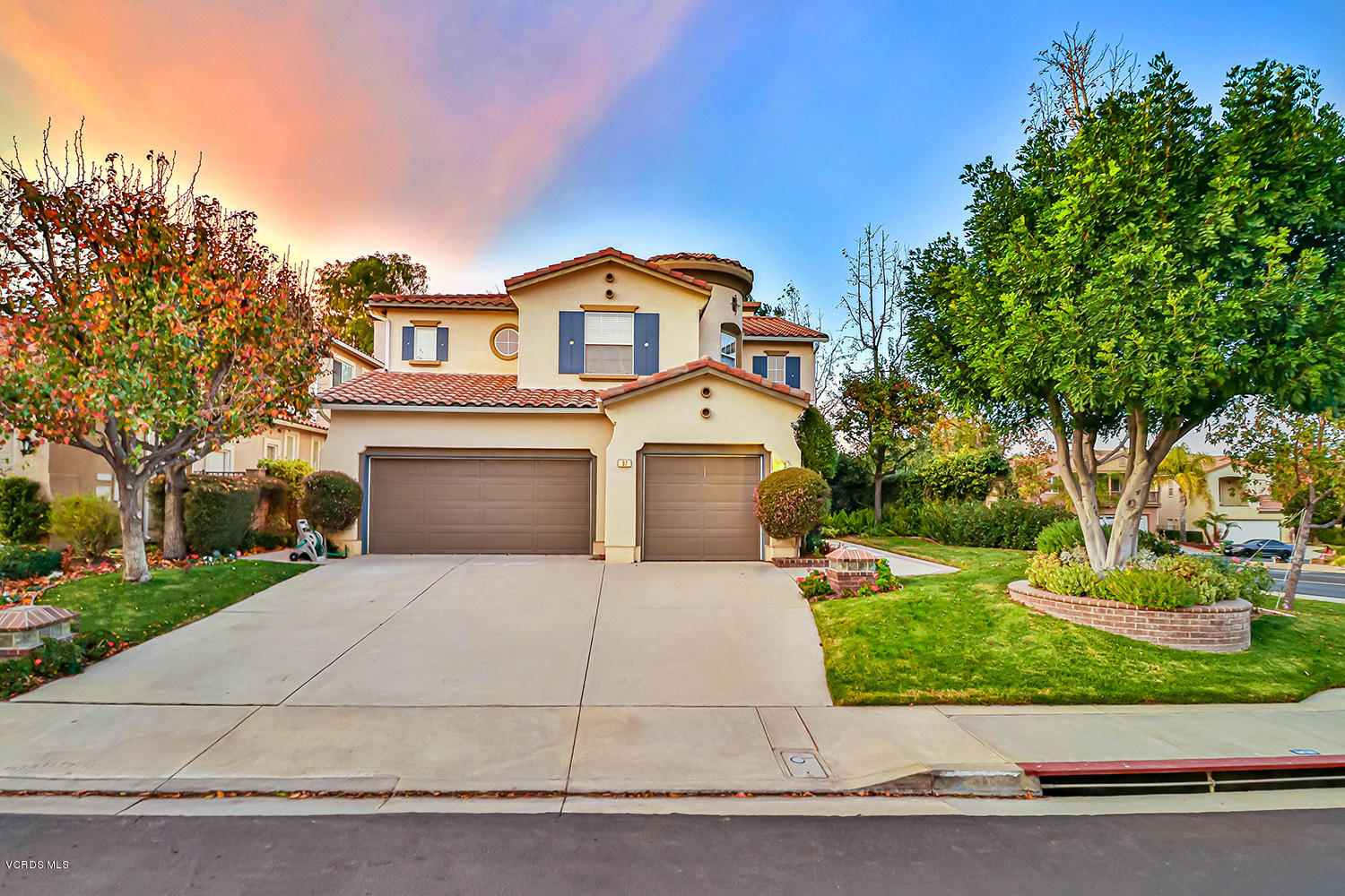 97 East Boulder Creek Road Simi Valley, CA 93065 - Photo 2 of 3 Compressed (Boulder Creek)2