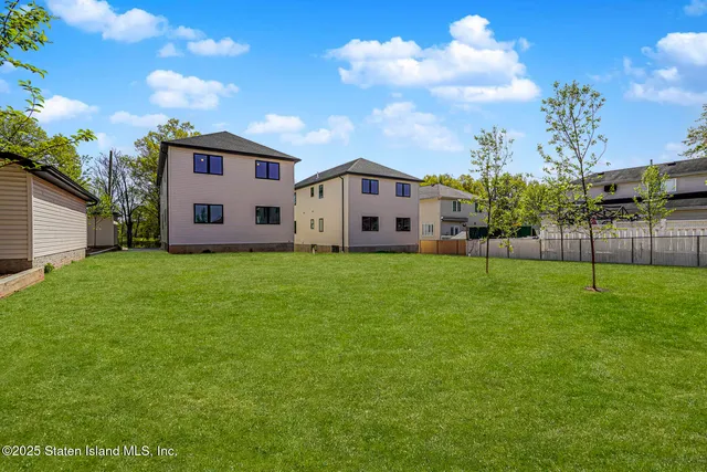 $1,389,999 | 98 Alverson Avenue | Rossville