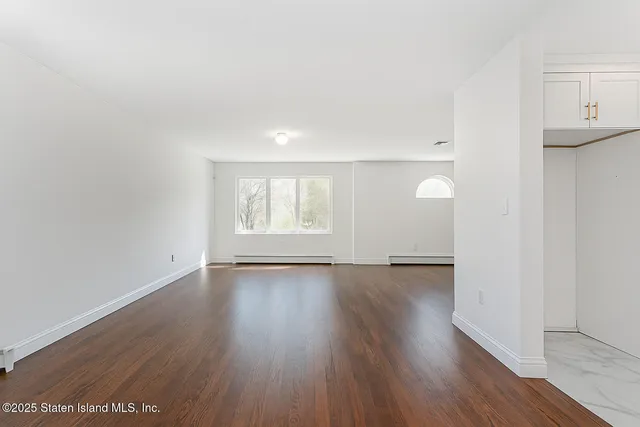 $1,389,999 | 98 Alverson Avenue | Rossville