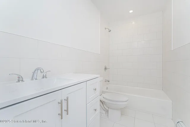 $1,389,999 | 98 Alverson Avenue | Rossville