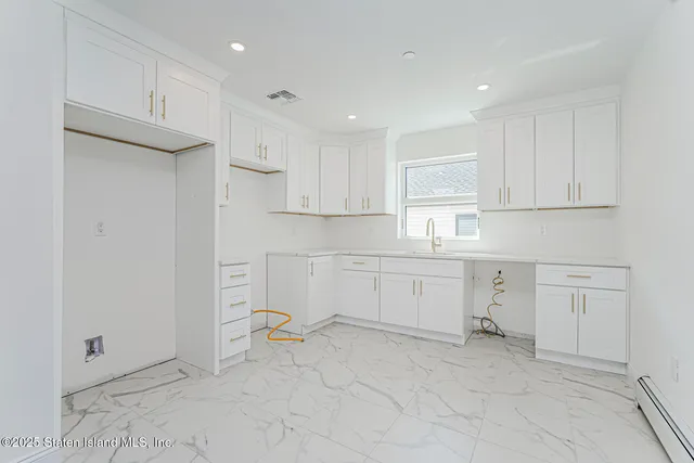 $1,389,999 | 98 Alverson Avenue | Rossville