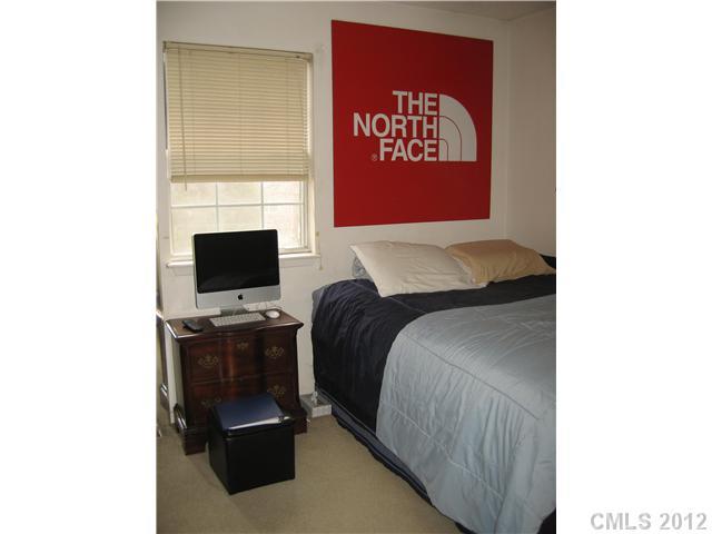 6043 Heath Valley Road, Unit H Charlotte, NC 28210 - Photo 4 of 13 Gallery Image 4