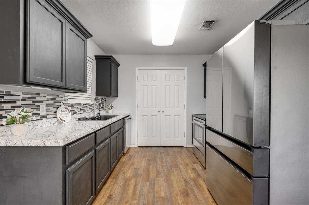 59 County Road Powderly, TX 75473 - Photo 9 of 38