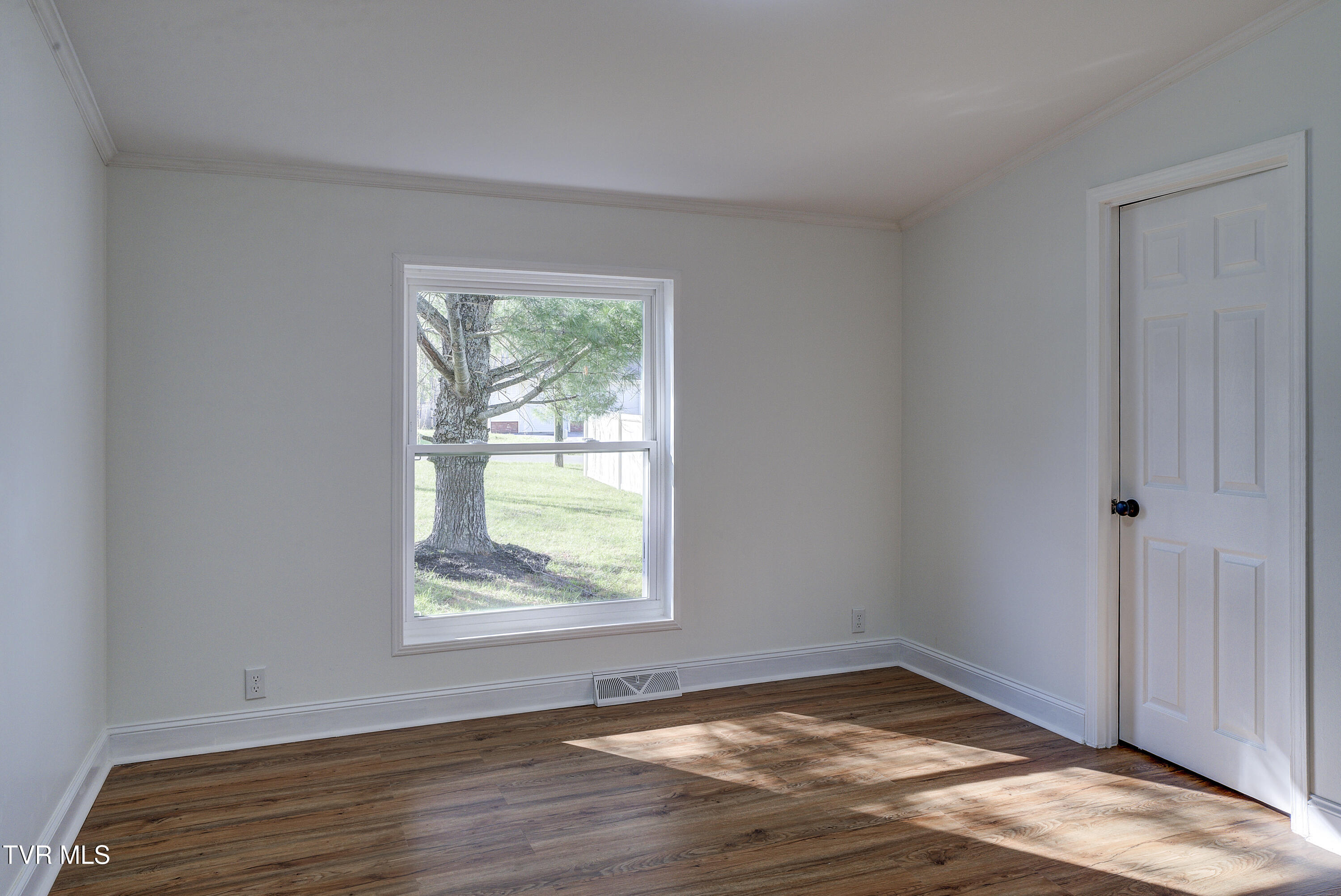 287 H Heaton Road Elizabethton, TN 37643 - Photo 30 of 52 Heaton--25