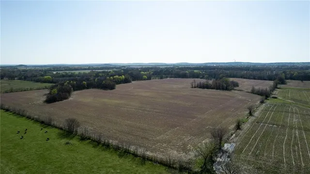 $1,520,000 | 10002 Northwest County Road 10002 N/a, Amsterdam, MO 64723