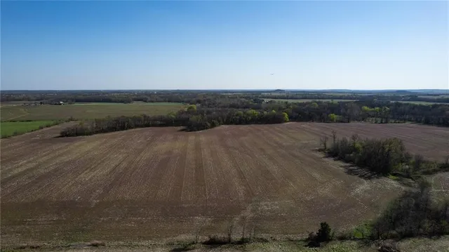 $1,520,000 | 10002 Northwest County Road 10002 N/a, Amsterdam, MO 64723