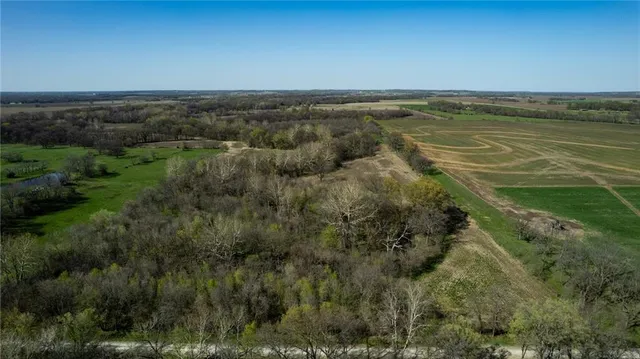 $1,520,000 | 10002 Northwest County Road 10002 N/a, Amsterdam, MO 64723