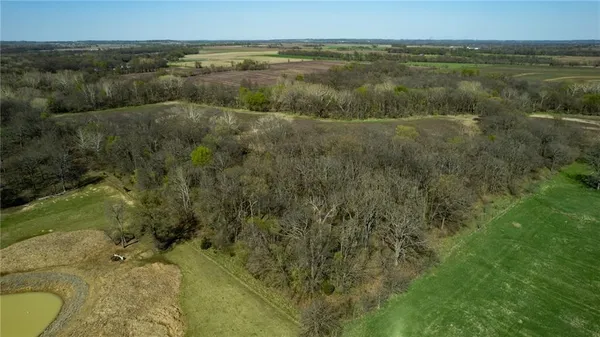 $1,480,000 | 10002 Northwest County Road 10002 N/a, Amsterdam, MO 64723