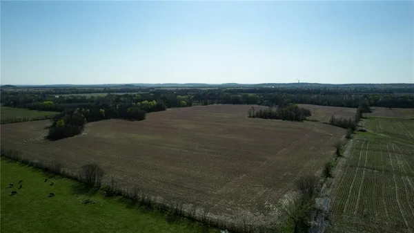 $1,480,000 | 10002 Northwest County Road 10002 N/a, Amsterdam, MO 64723