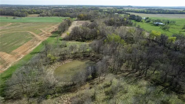 $1,520,000 | 10002 Northwest County Road 10002 N/a, Amsterdam, MO 64723