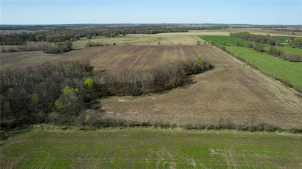 $1,480,000 | 10002 Northwest County Road 10002 N/a, Amsterdam, MO 64723