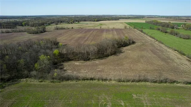 $1,520,000 | 10002 Northwest County Road 10002 N/a, Amsterdam, MO 64723