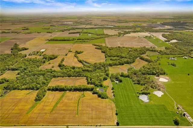 $1,520,000 | 10002 Northwest County Road 10002 N/a, Amsterdam, MO 64723
