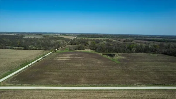$1,480,000 | 10002 Northwest County Road 10002 N/a, Amsterdam, MO 64723