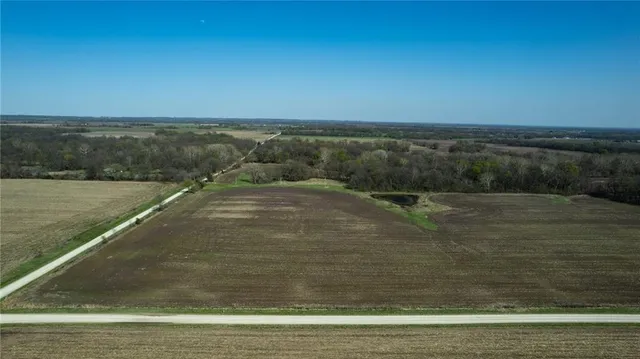$1,520,000 | 10002 Northwest County Road 10002 N/a, Amsterdam, MO 64723
