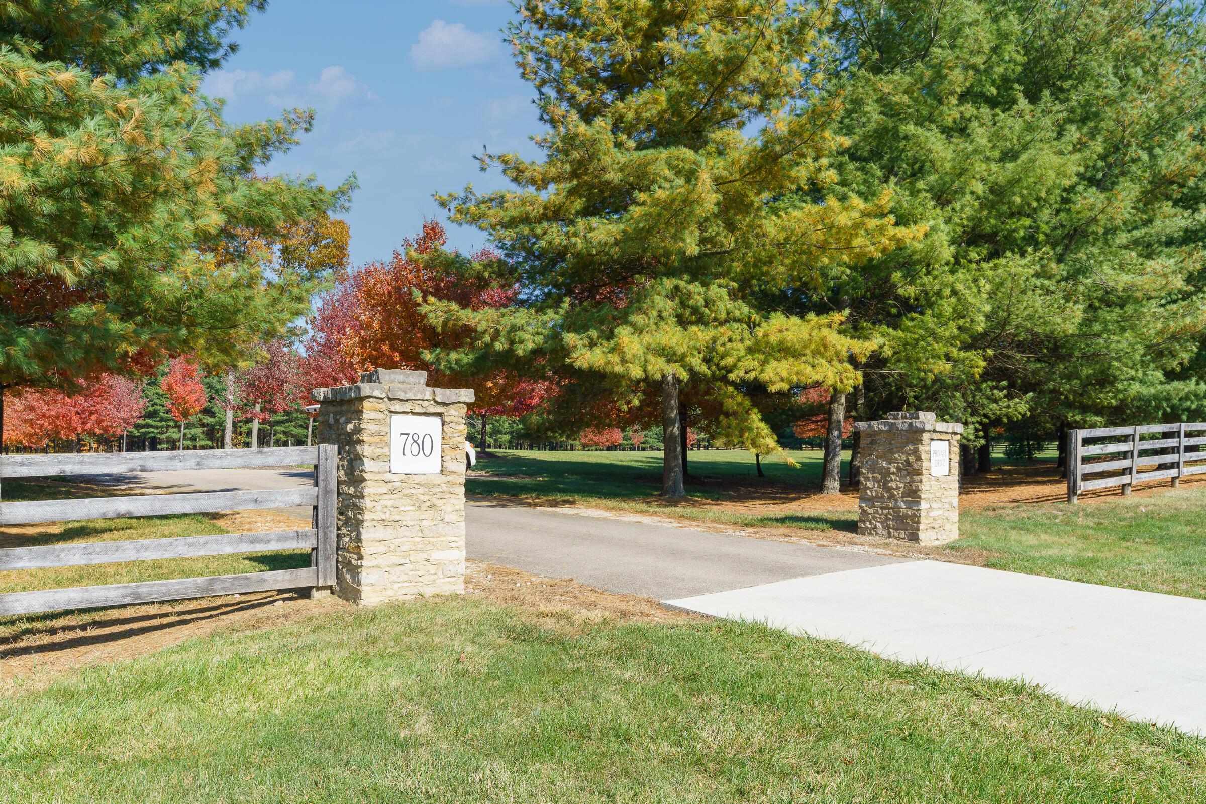 780 Home Road Delaware, OH 43015 - Photo 8 of 130 Entrance