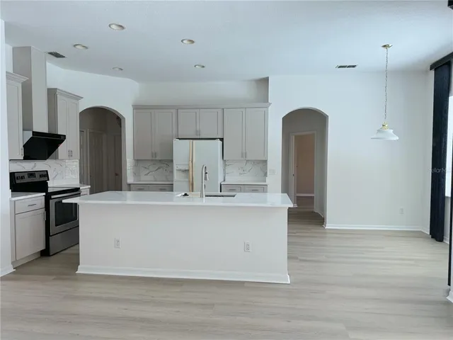 $2,999 | 4825 Brightmour Circle, Orlando, FL 32837