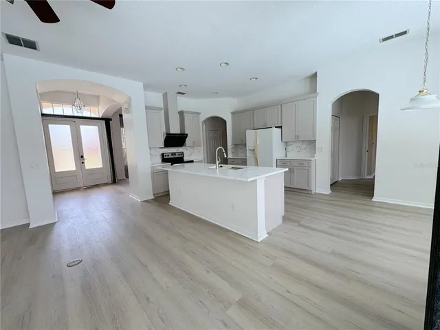 $2,999 | 4825 Brightmour Circle, Orlando, FL 32837