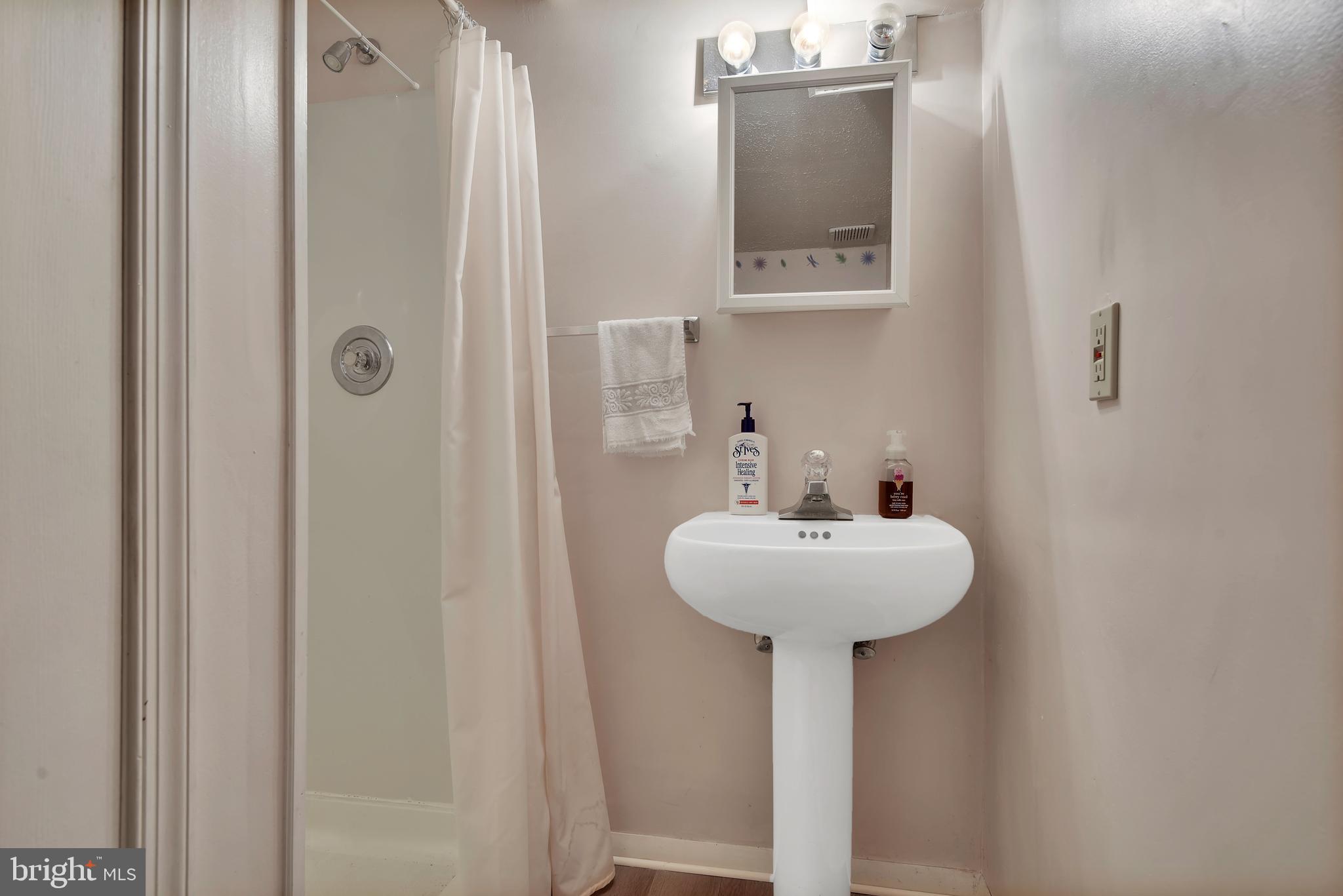 330 Rambling Ridge Court, Unit 330 Pasadena, MD 21122 - Photo 27 of 28 Full bath Lower Level