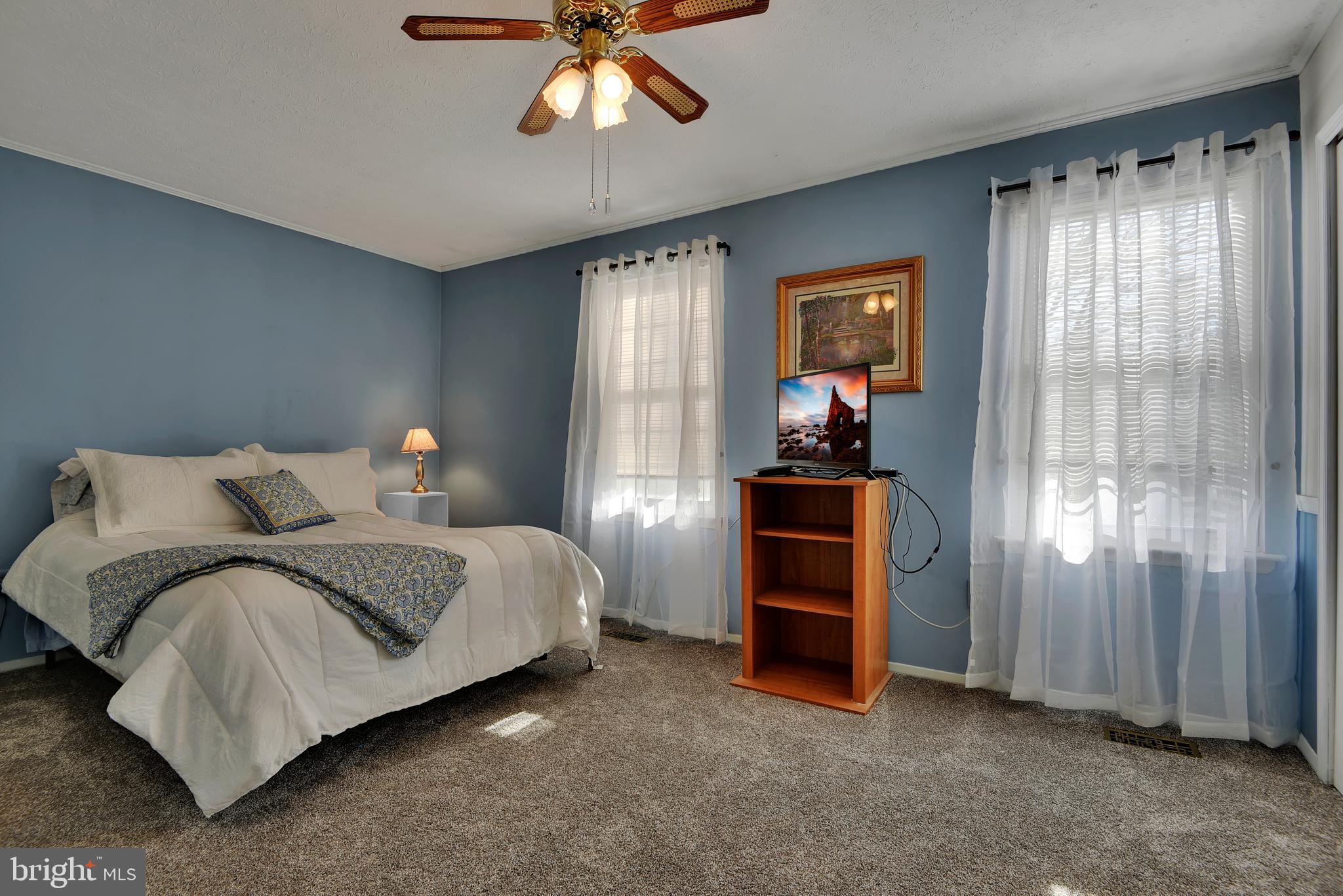 330 Rambling Ridge Court, Unit 330 Pasadena, MD 21122 - Photo 5 of 28 Primary Bedroom