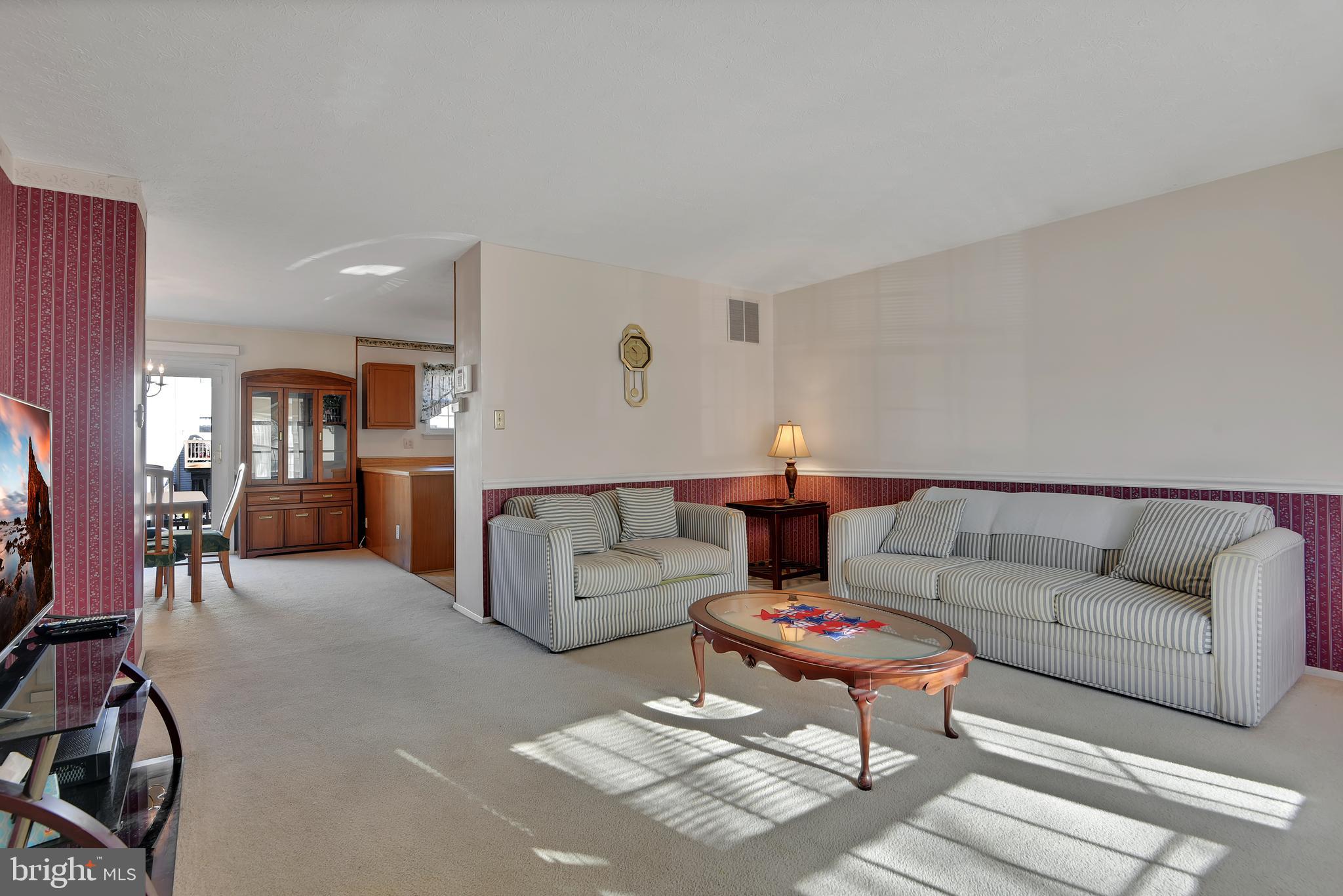 330 Rambling Ridge Court, Unit 330 Pasadena, MD 21122 - Photo 6 of 28 Open Concept Living